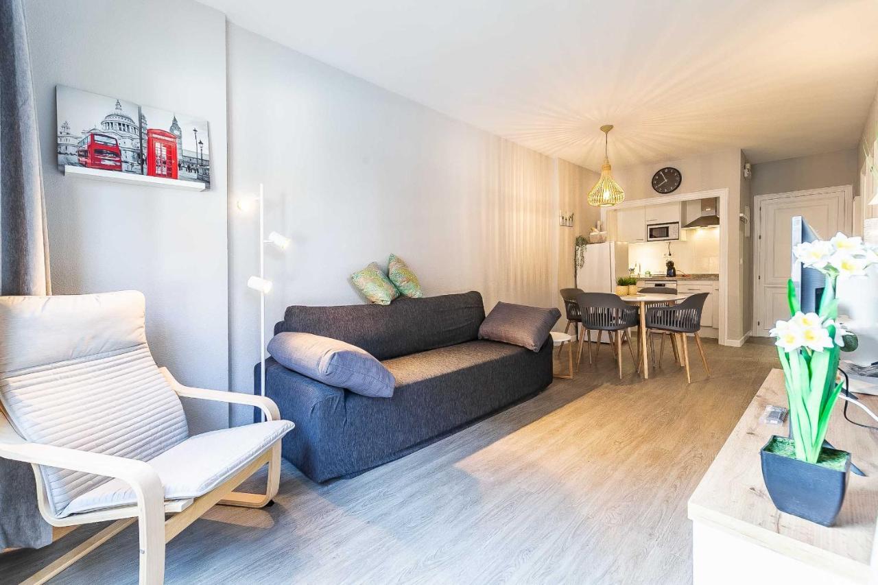 76-Lovely Beach Front Apartment In Fuengirola Extérieur photo