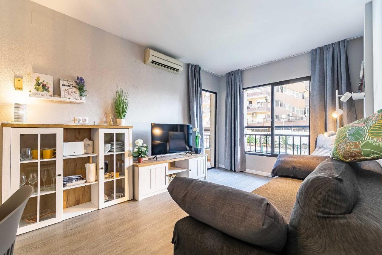 76-Lovely Beach Front Apartment In Fuengirola Extérieur photo