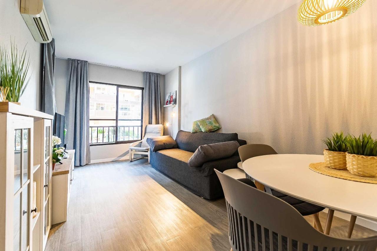 76-Lovely Beach Front Apartment In Fuengirola Extérieur photo